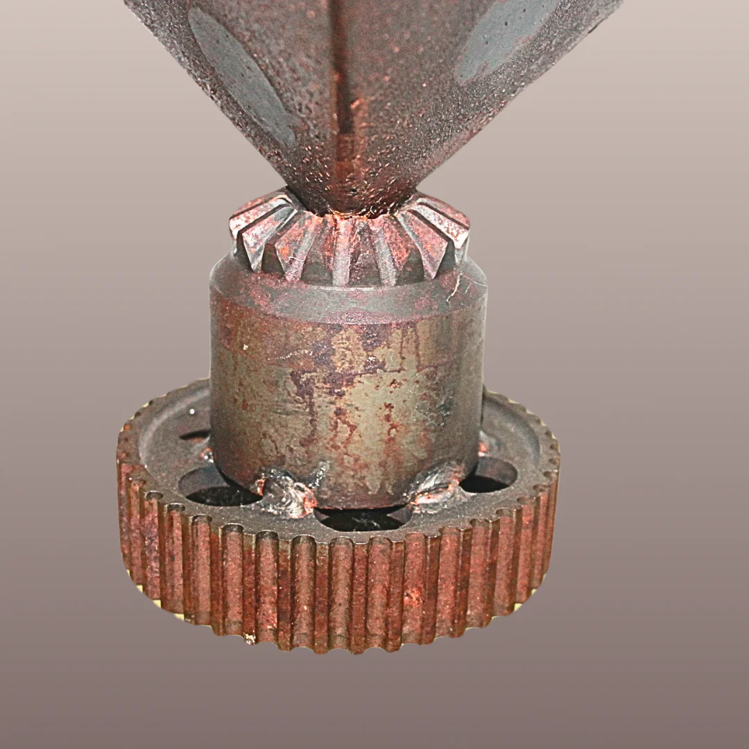 Sculpture en acier soudé  Le Dé – Image 4